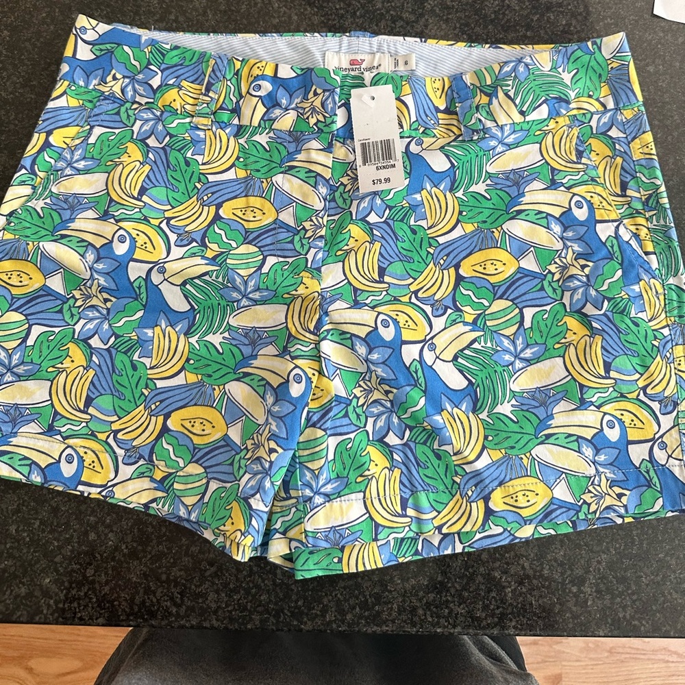 Vineyard Vines woman’s shorts